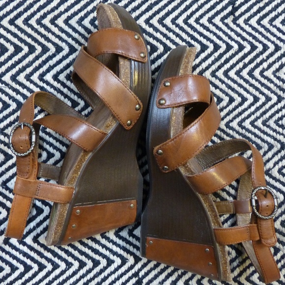 dansko wedge sandals